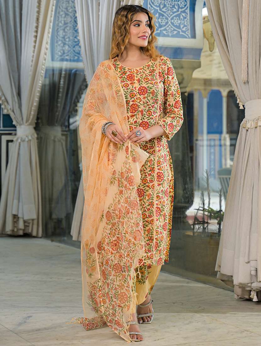 women floral three quarter sleeve kurta pant with dupatta set - 22107718 -  Standard Image - 2