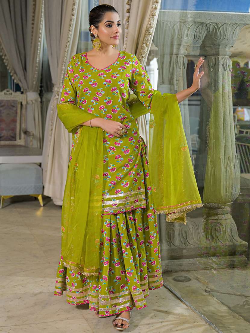 women floral three quarter sleeve kurta skirt with dupatta set - 22107725 - Standard Image - 2