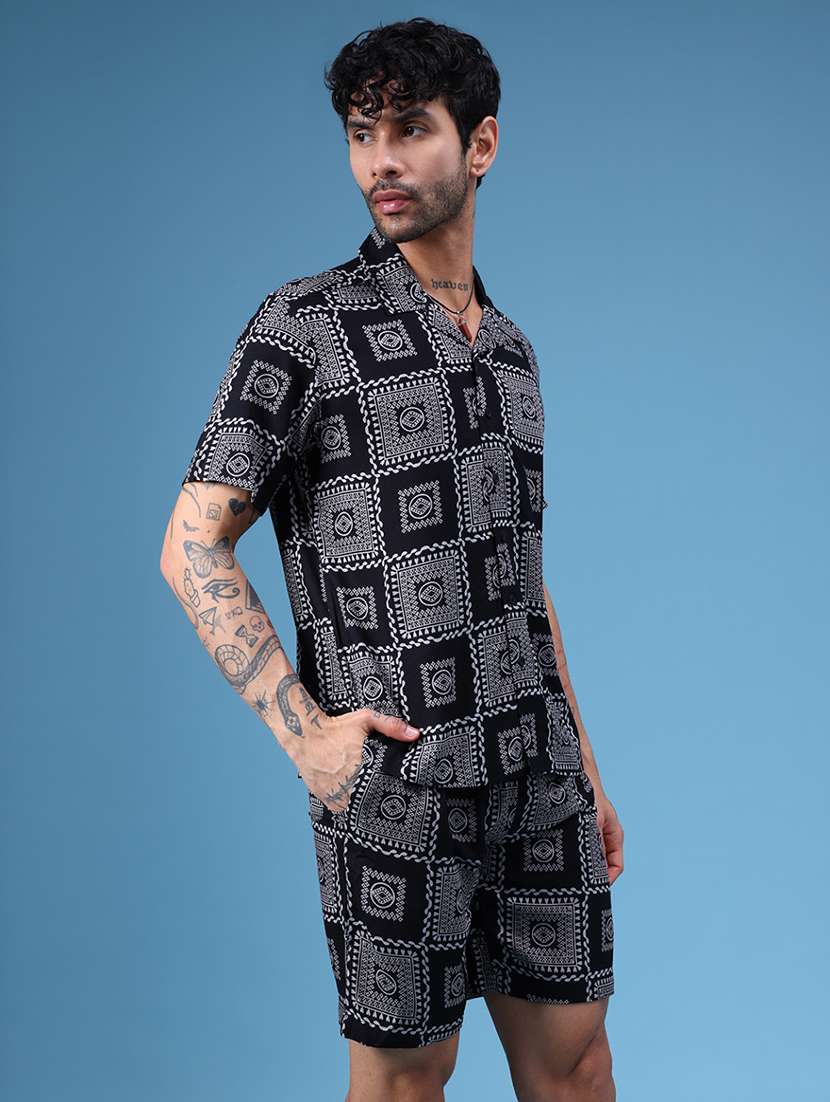 men printed short sleeve regular fit shirt - 22108045 -  Standard Image - 2