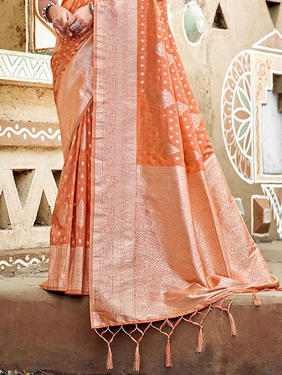 women self design assam silk saree with blouse - 22108069 -  Standard Image - 2