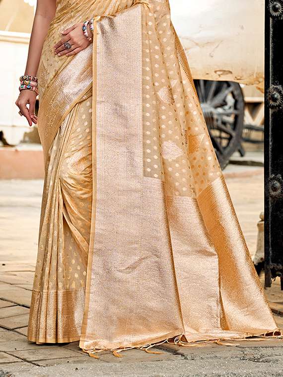 women self design assam silk saree with blouse - 22108072 -  Standard Image - 2
