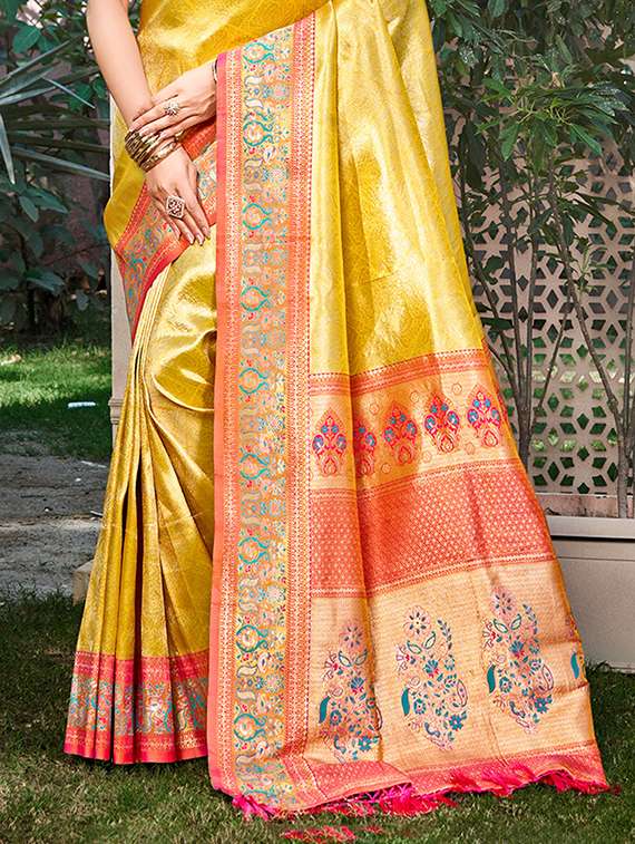 women self design kanjivaram saree with blouse - 22108079 - Standard Image - 2