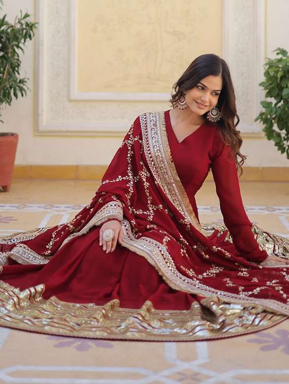 women solid with work long sleeve kurta dupatta set - 22112109 -  Standard Image - 2