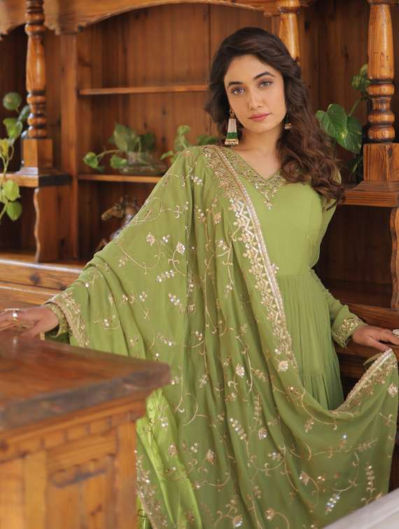 women solid with work long sleeve kurta dupatta set - 22112633 -  Standard Image - 2