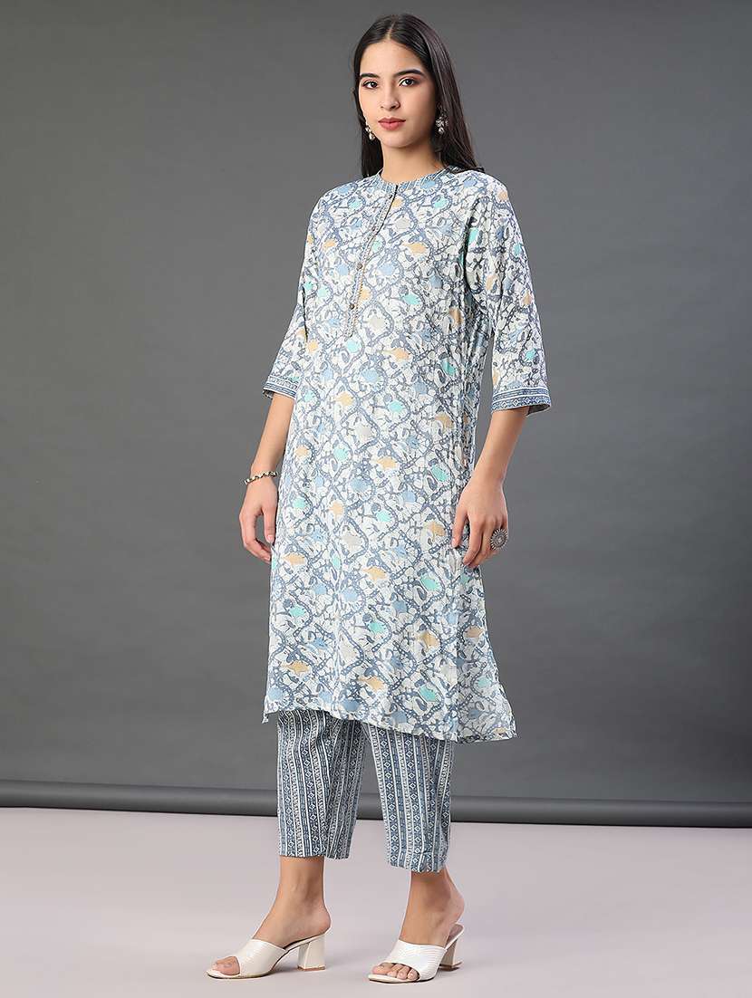 women printed three quarter sleeve kurta and pant set - 22139030 -  Standard Image - 2