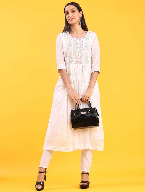 women solid with work three quarter sleeve a-line kurta - 22139507 -  Standard Image - 0