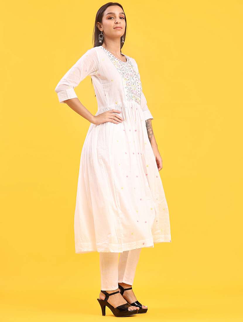 women solid with work three quarter sleeve a-line kurta - 22139507 -  Standard Image - 2