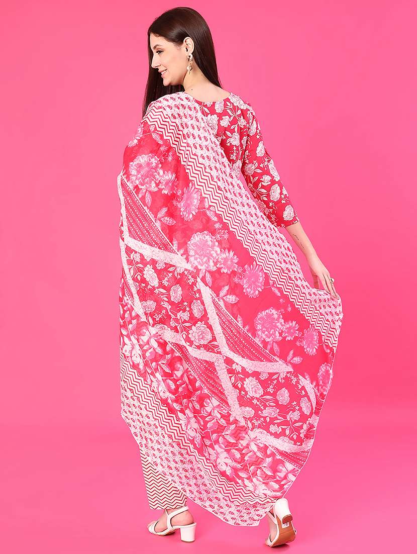 women three quarter sleeve kurta and pant with dupatta  - 22139691 -  Standard Image - 2