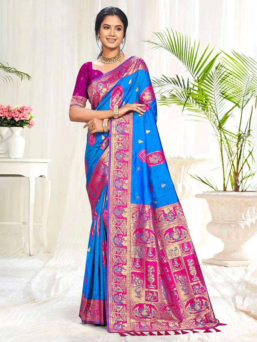 women self design banarasi saree with blouse