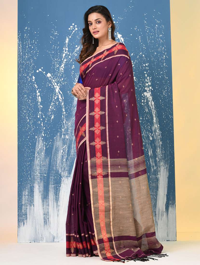 women self design handloom saree with blouse - 22140282 -  Standard Image - 2