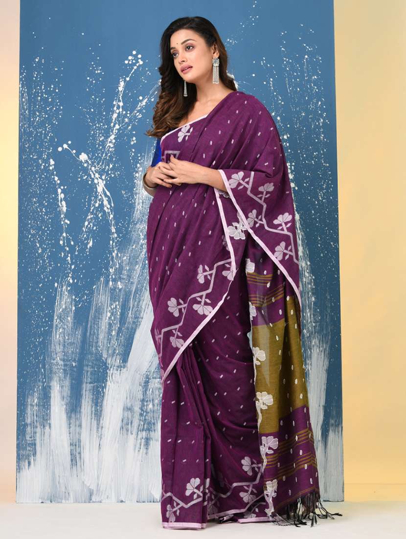 women self design handloom saree with blouse - 22140296 -  Standard Image - 2