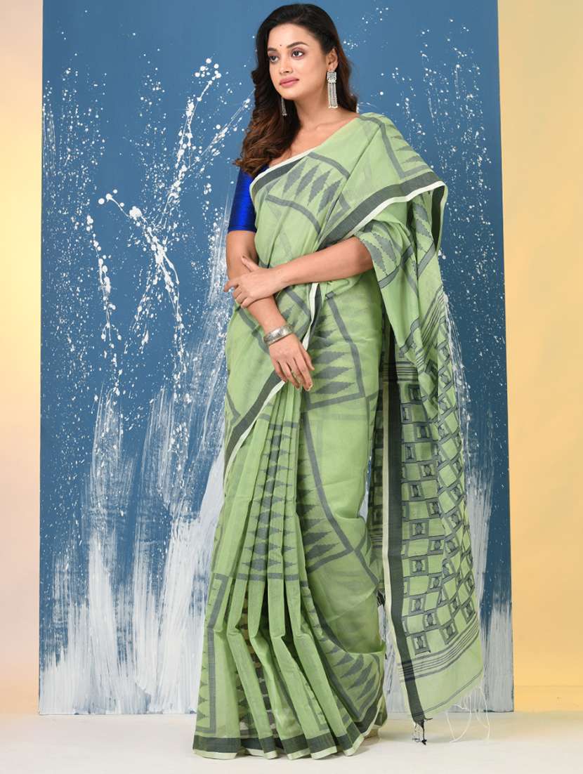 women self design handloom saree with blouse - 22140298 -  Standard Image - 2