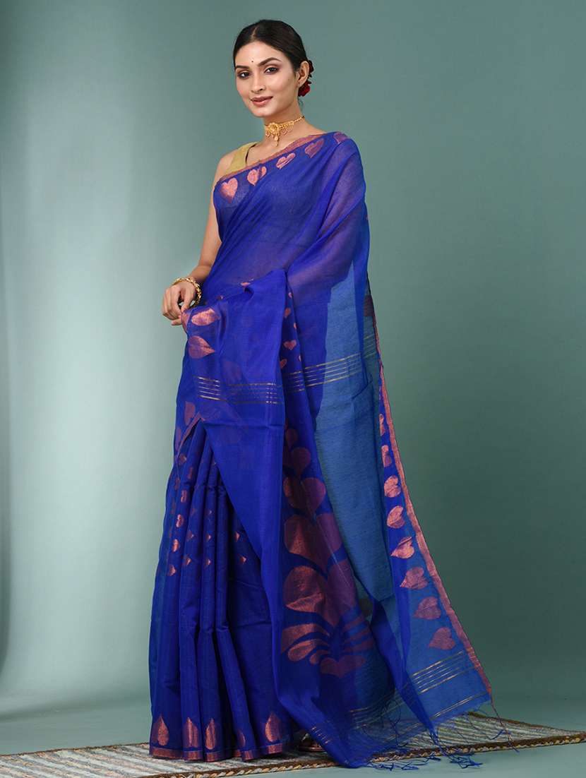 women self design handloom saree with blouse - 22140312 -  Standard Image - 2