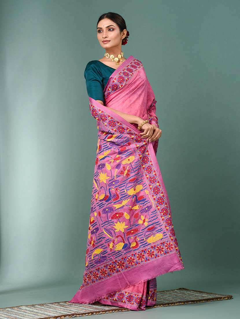 women printed handloom kantha stitch saree with blouse - 22140321 - Standard Image - 2