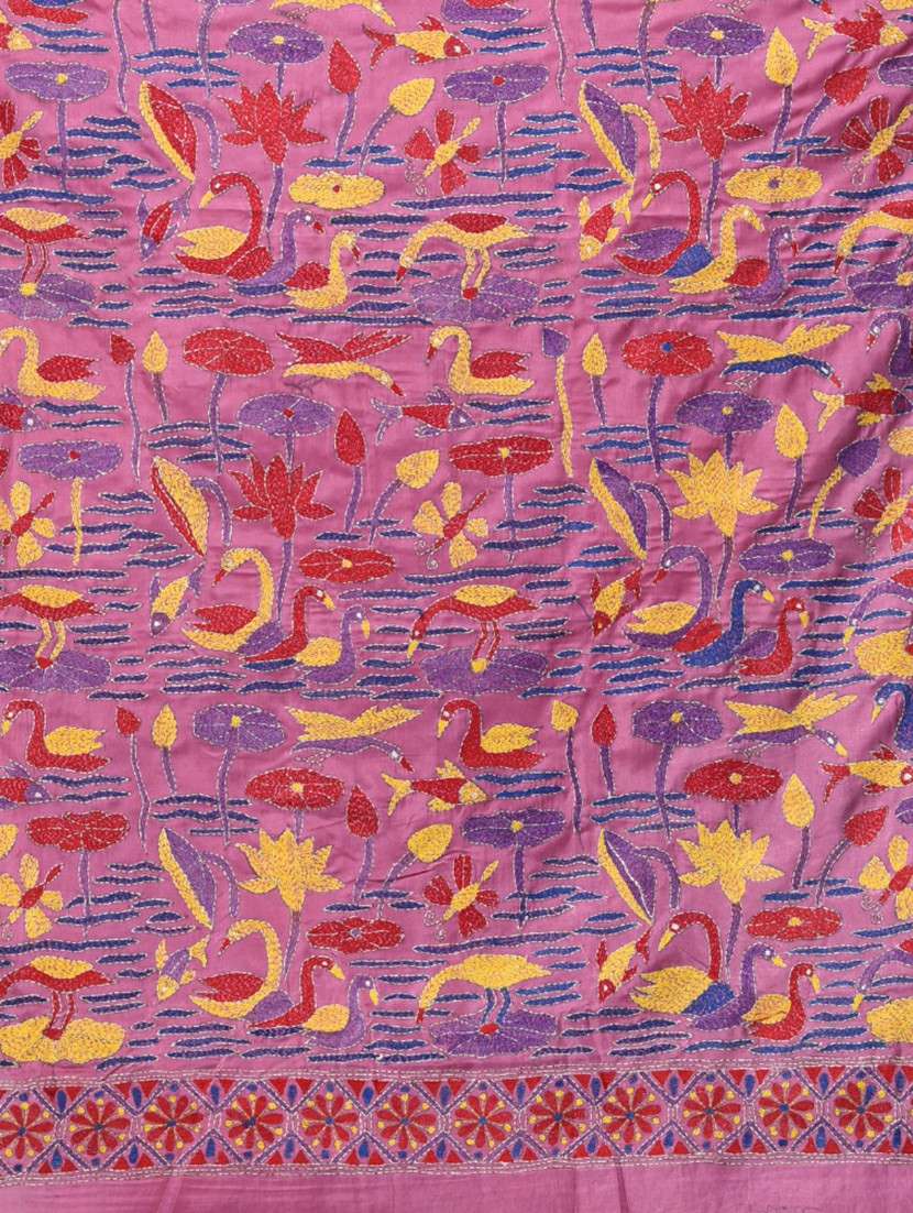 women printed handloom kantha stitch saree with blouse - 22140321 - Standard Image - 7