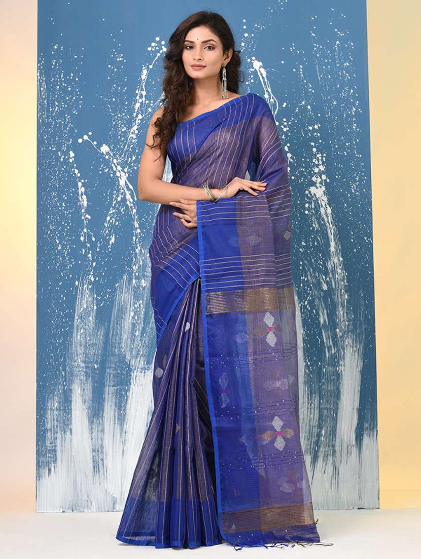 women self design handloom saree with blouse