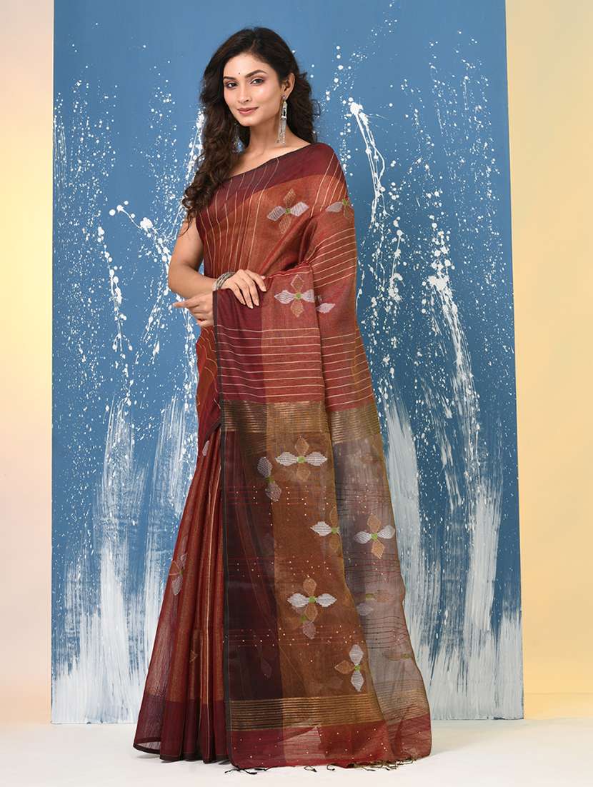 women self design handloom saree with blouse - 22140391 -  Standard Image - 2