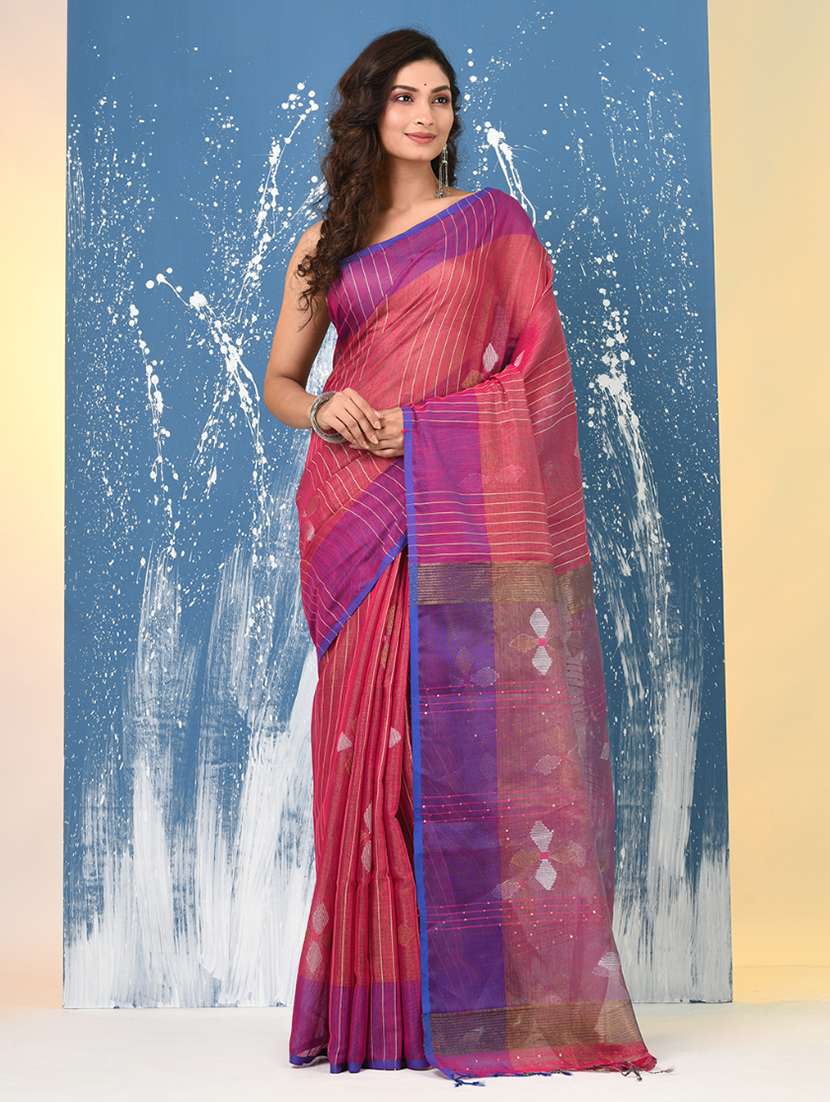 women self design handloom saree with blouse