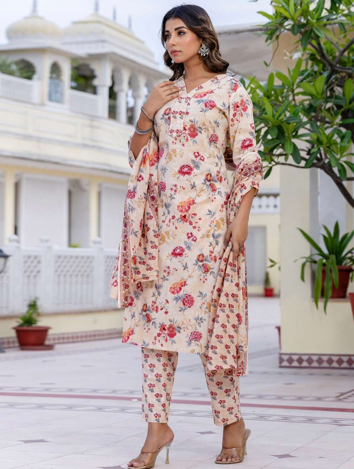 women floral printed three quarter sleeve kurta pant with dupatta set - 22140534 -  Standard Image - 2