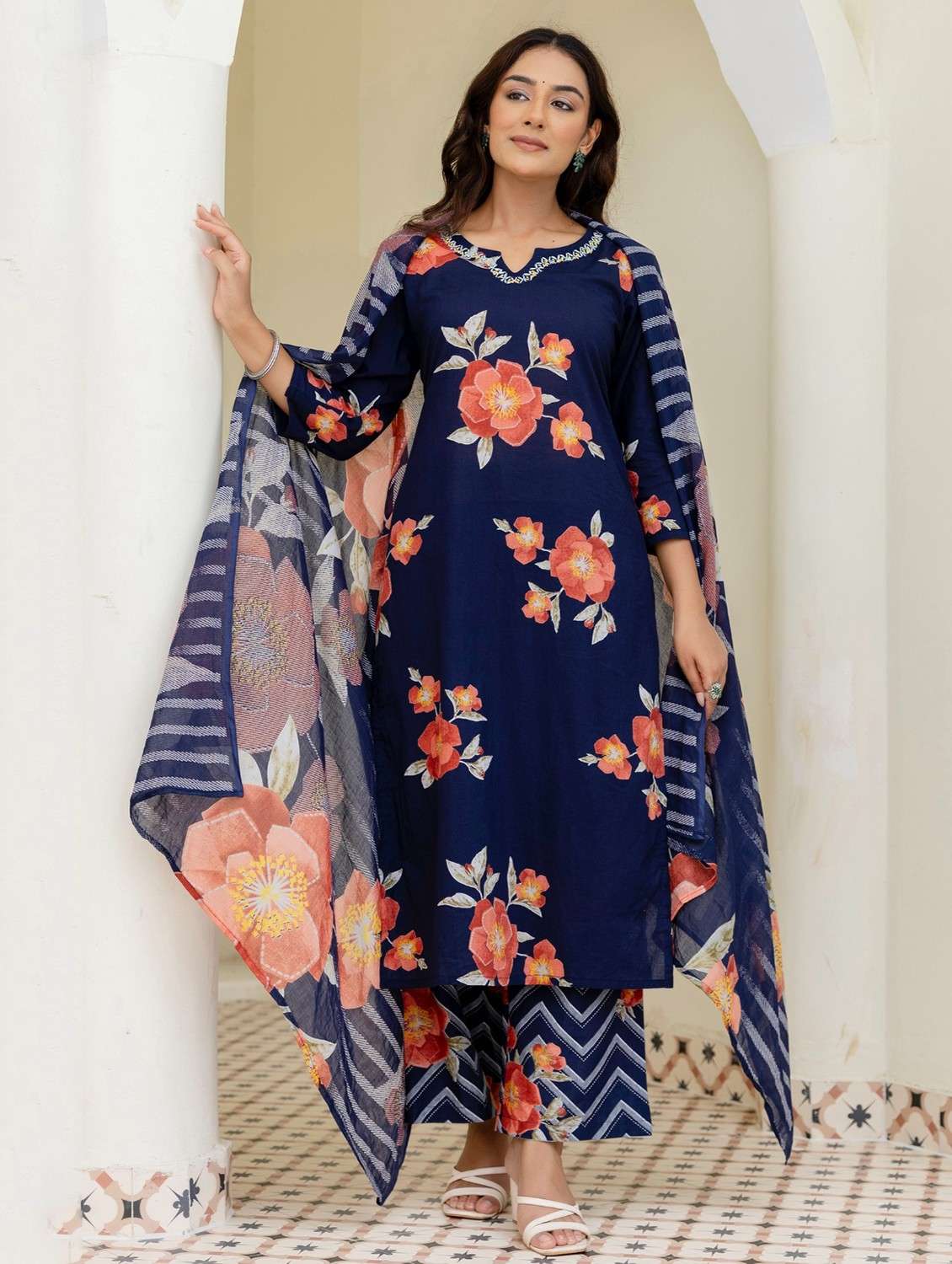 women floral printed three quarter sleeve kurta pant with dupatta set - 22140535 -  Standard Image - 2