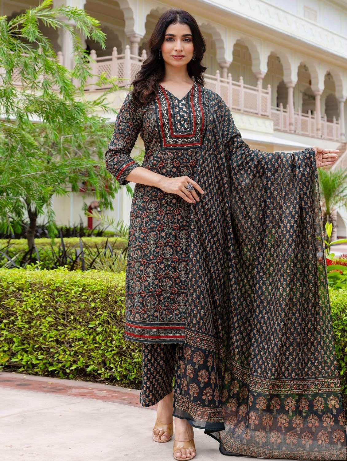 women floral printed three quarter sleeve kurta palazzo with dupatta set