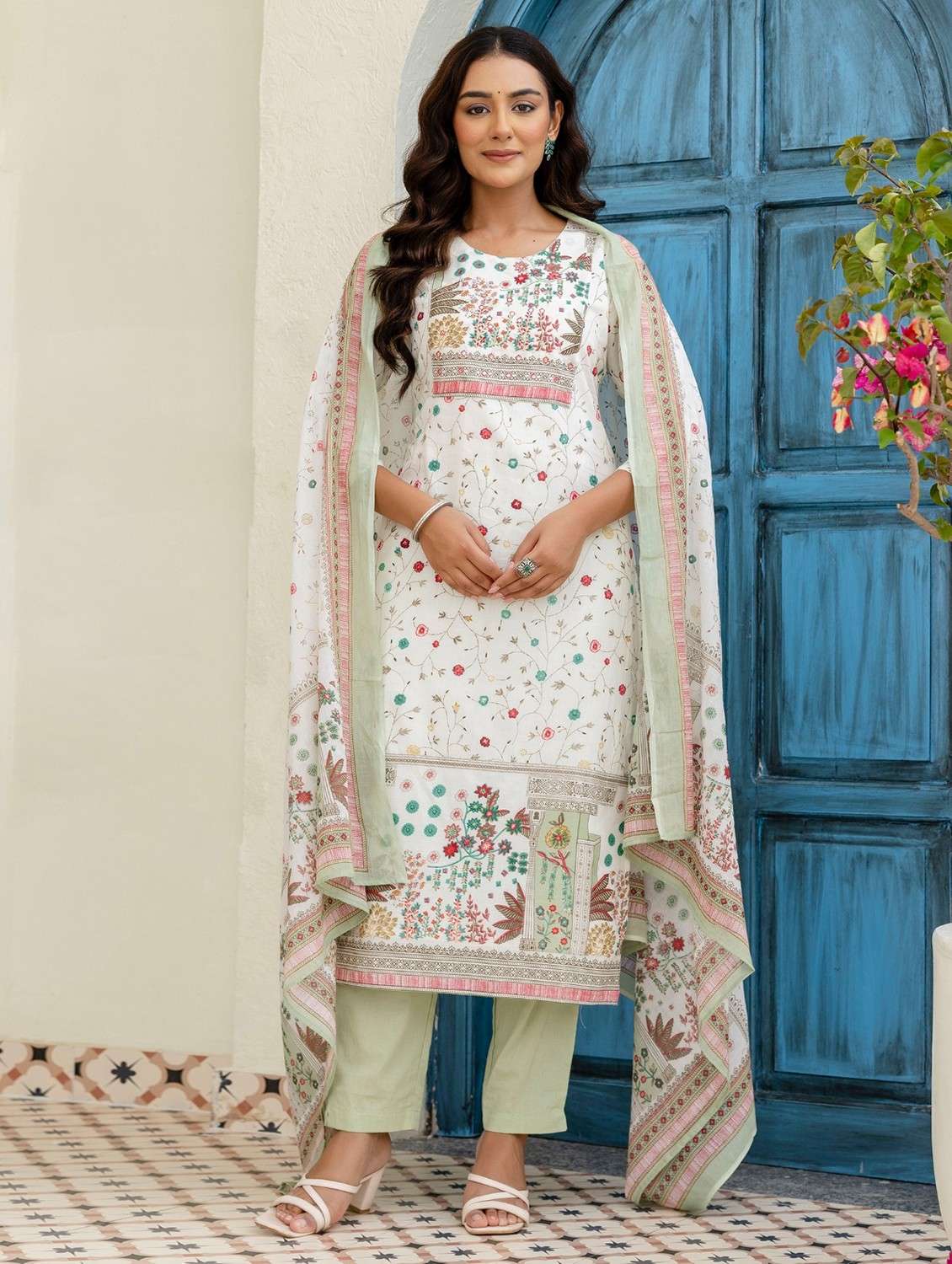 women floral printed three quarter sleeve kurta pant with dupatta set - 22140556 -  Standard Image - 2