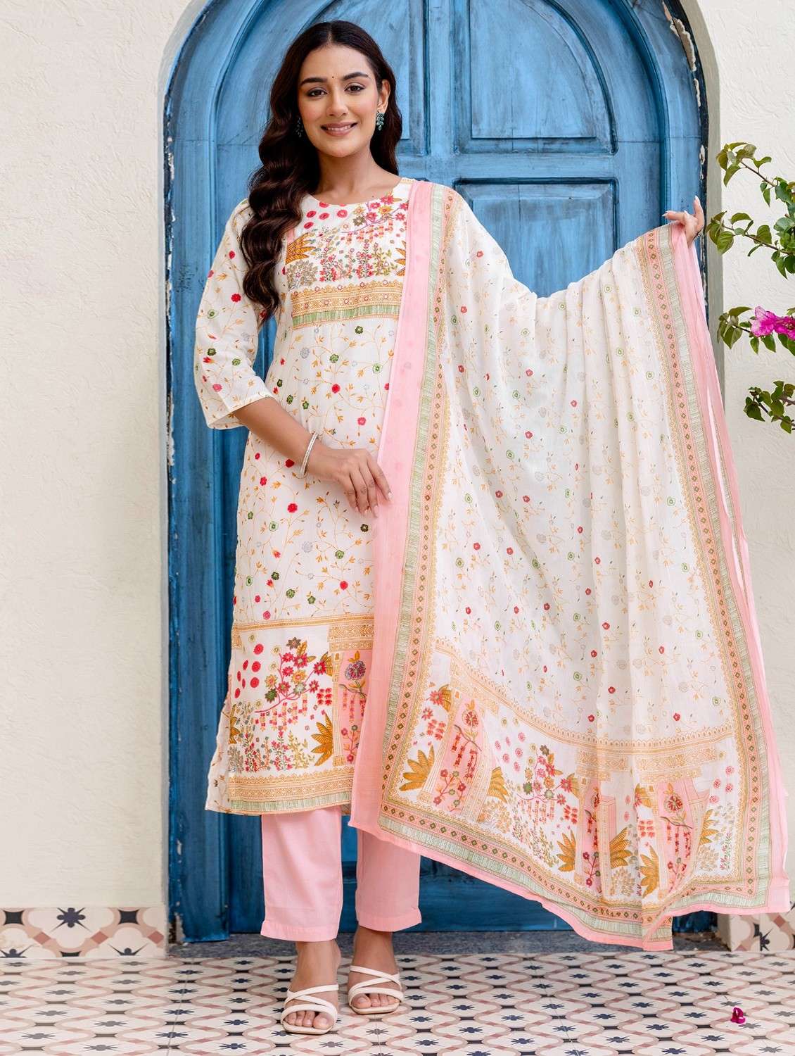 women floral printed three quarter sleeve kurta pant with dupatta set