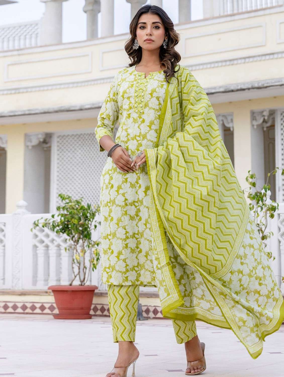 women floral printed three quarter sleeve kurta pant with dupatta set - 22140562 - Standard Image - 2