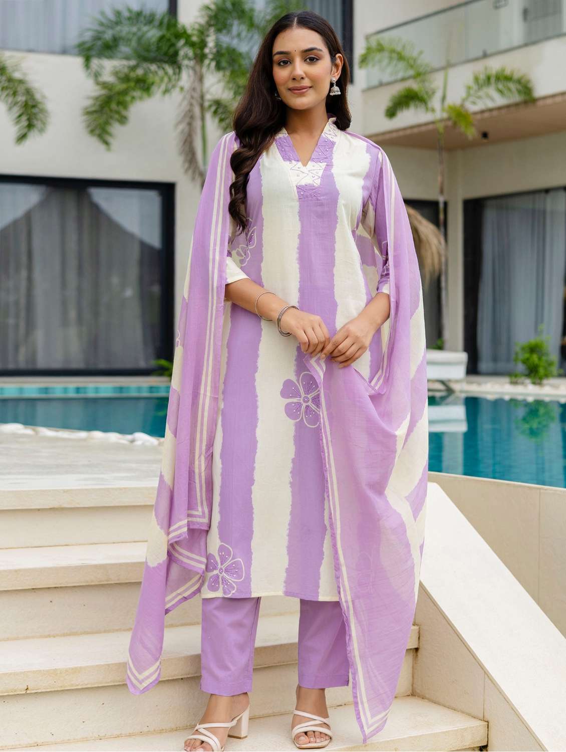 women printed three quarter sleeve kurta pant with dupatta set - 22140567 -  Standard Image - 2