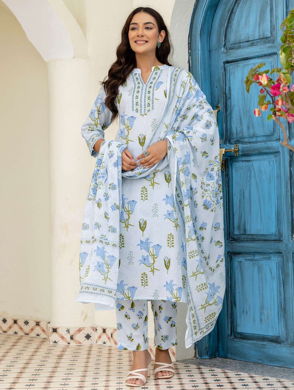women floral printed three quarter sleeve kurta pant with dupatta set - 22140575 -  Standard Image - 2