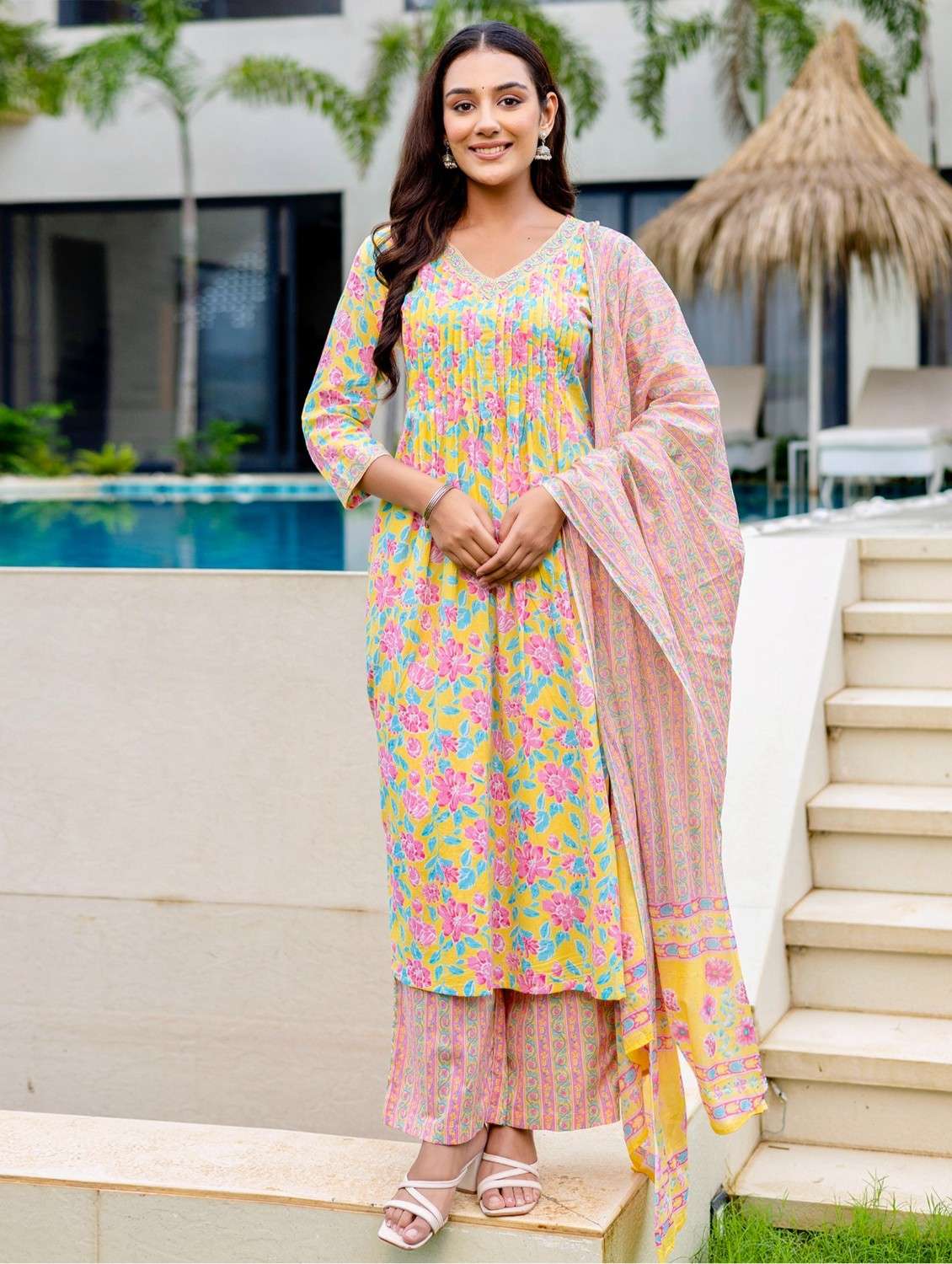 women floral printed three quarter sleeve kurta palazzo with dupatta set - 22140598 -  Standard Image - 2