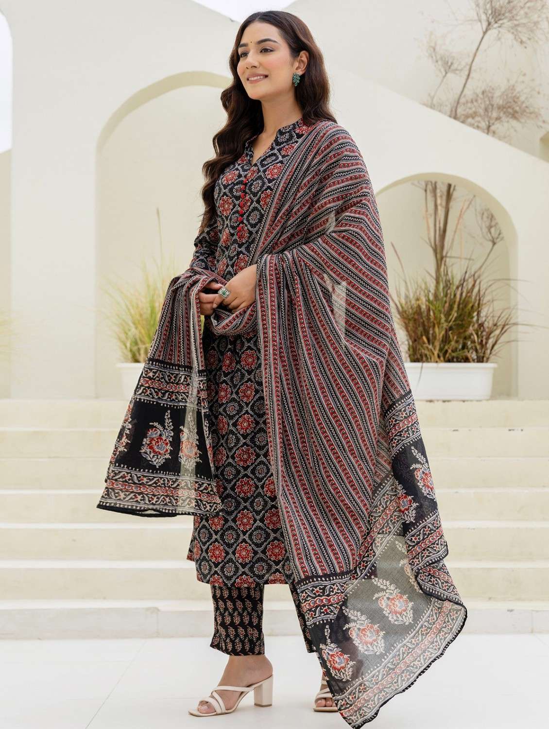 women printed three quarter sleeve kurta pant with dupatta set - 22140600 -  Standard Image - 2