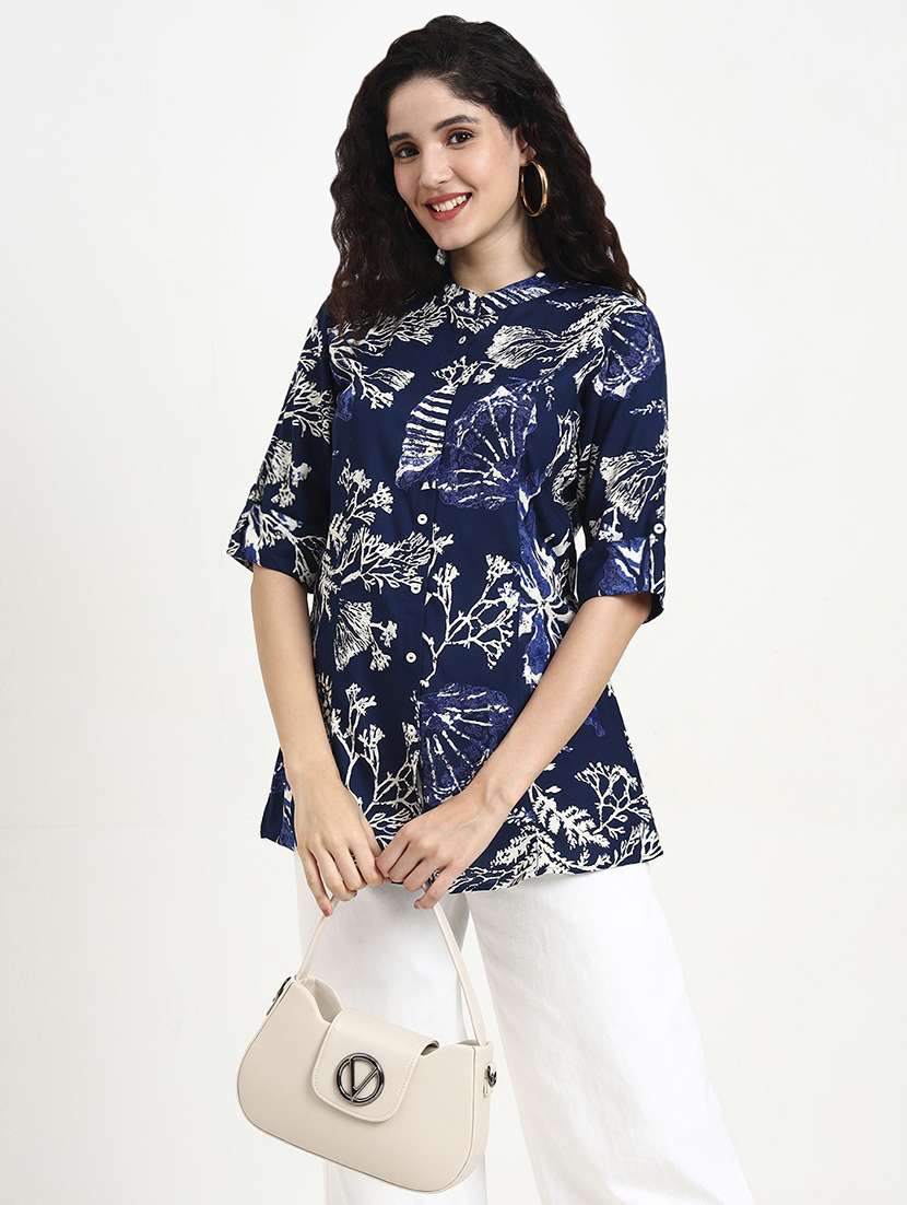 women printed three quarter sleeve shirt top