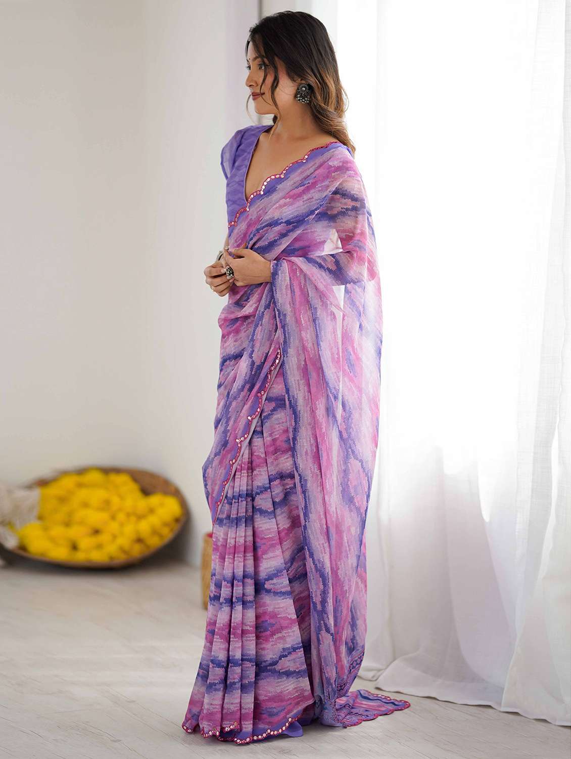 women printed casual wear saree with blouse - 22141058 -  Standard Image - 2
