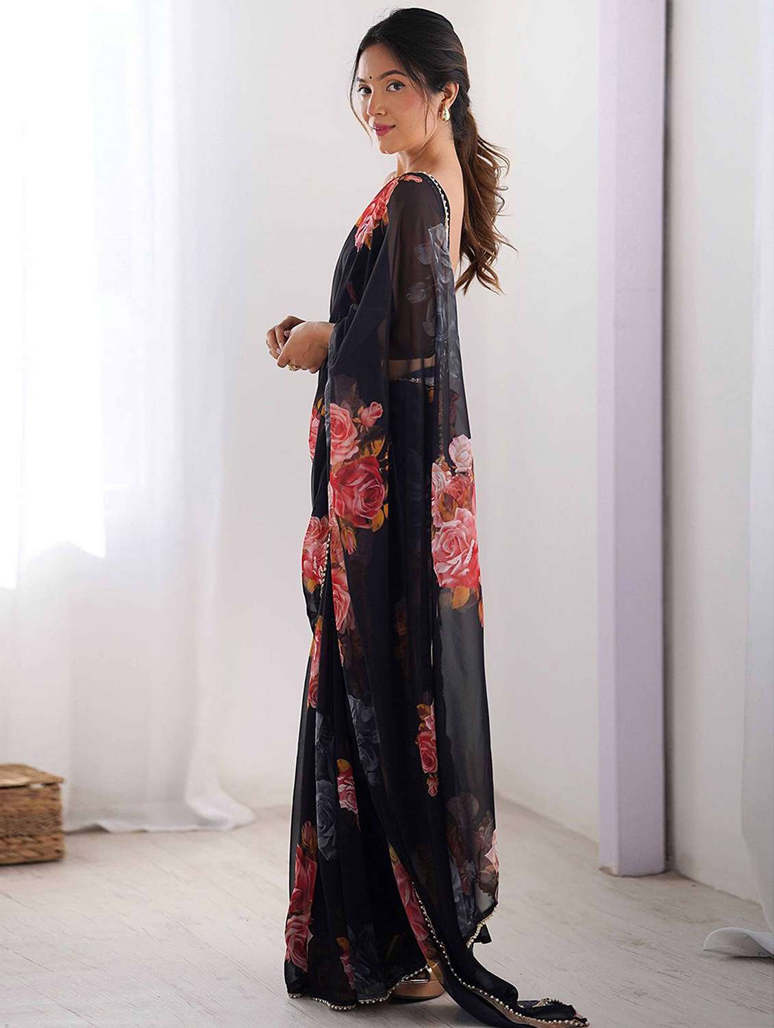 women printed casual wear saree with blouse - 22141064 -  Standard Image - 2