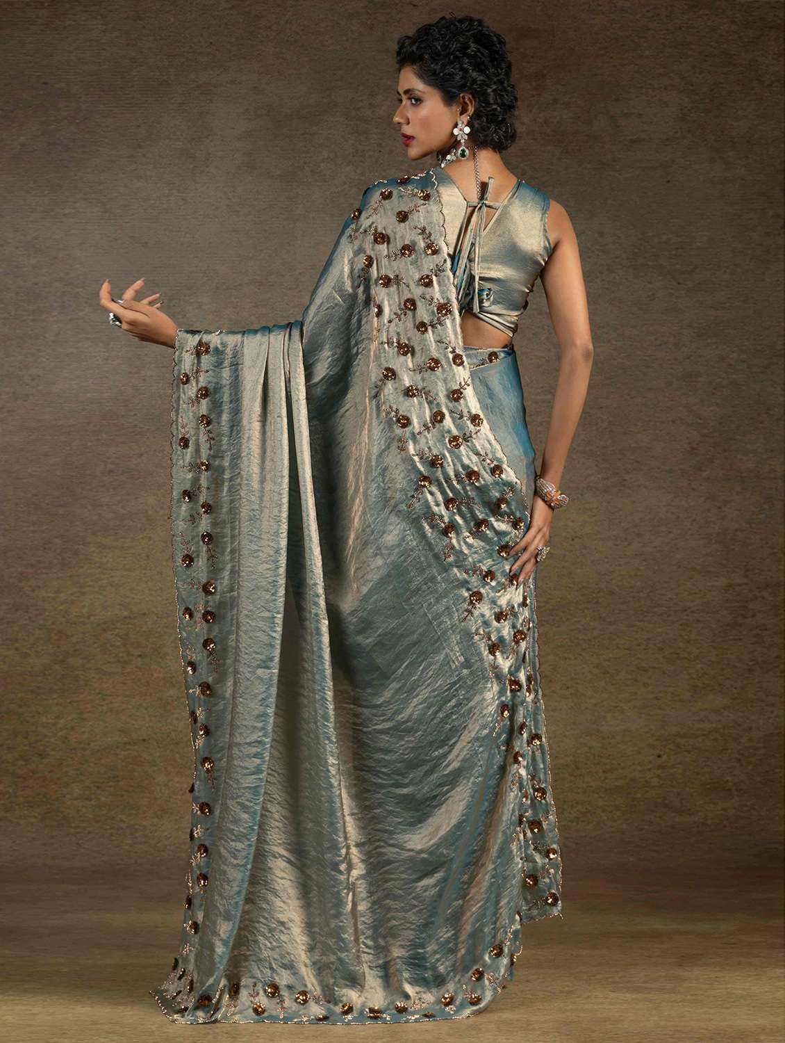 women solid with embellished bordered saree with blouse - 22141122 -  Standard Image - 2