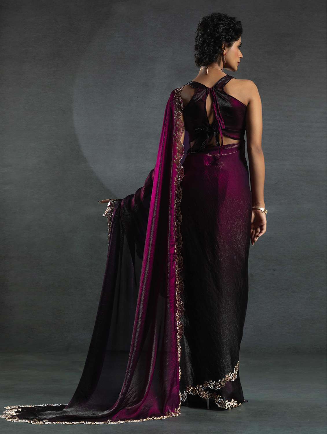 women solid with embellished bordered saree with blouse - 22141127 -  Standard Image - 2