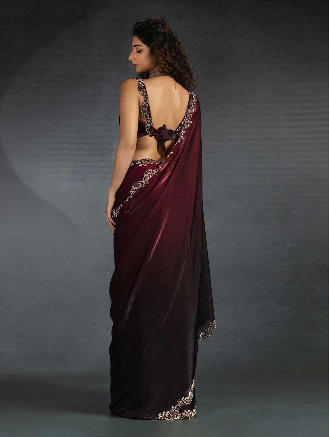 women solid with embellished bordered saree with blouse - 22141129 -  Standard Image - 2