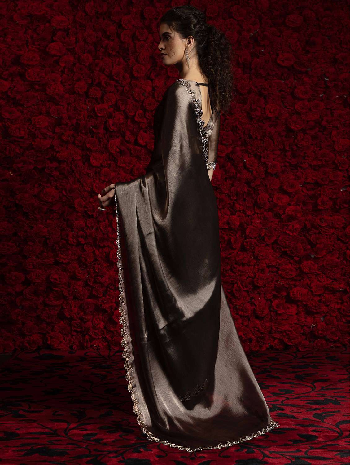 women solid with embellished bordered saree with blouse - 22141150 - Standard Image - 2