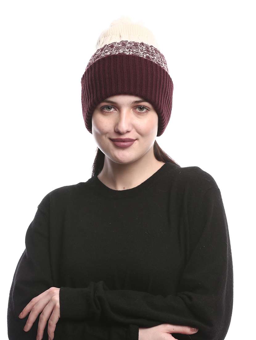 women self design winter cap