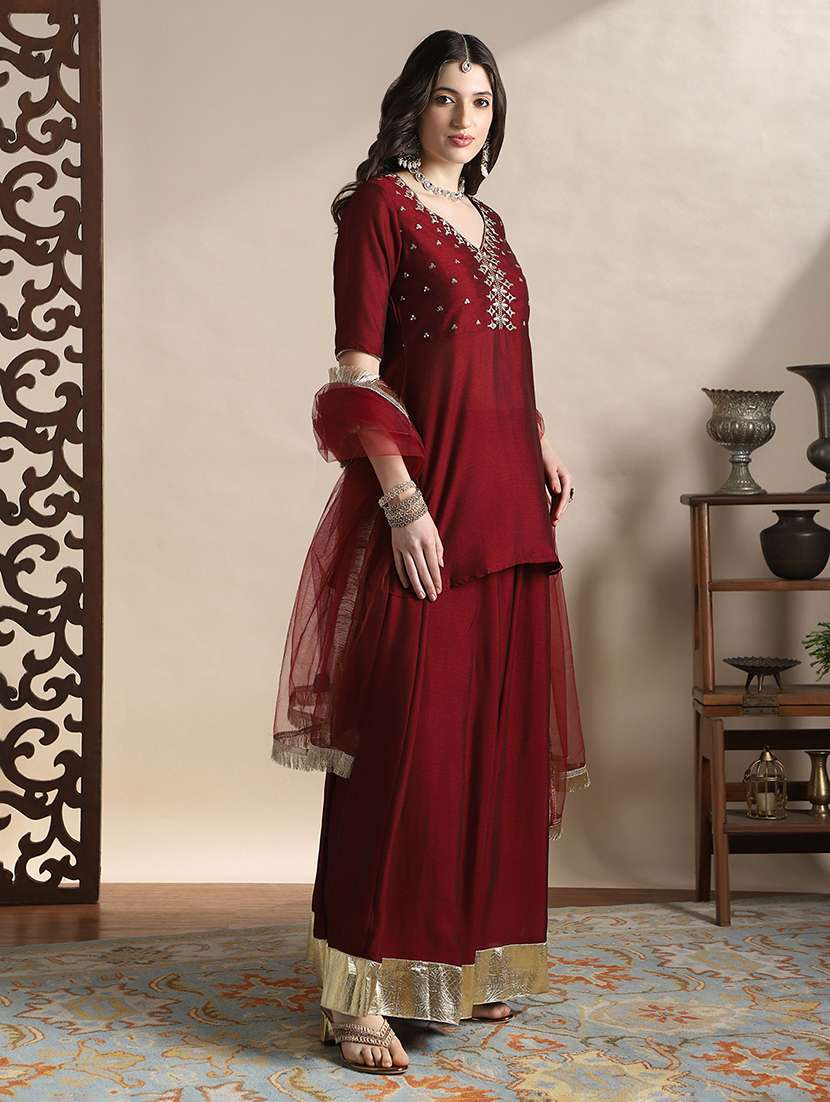 globus women maroon sequin embroidered yoke v-neck tunic with gotta lace flared hem skirt & fringed lace dupatta festive set - 22141431 -  Standard Image - 2