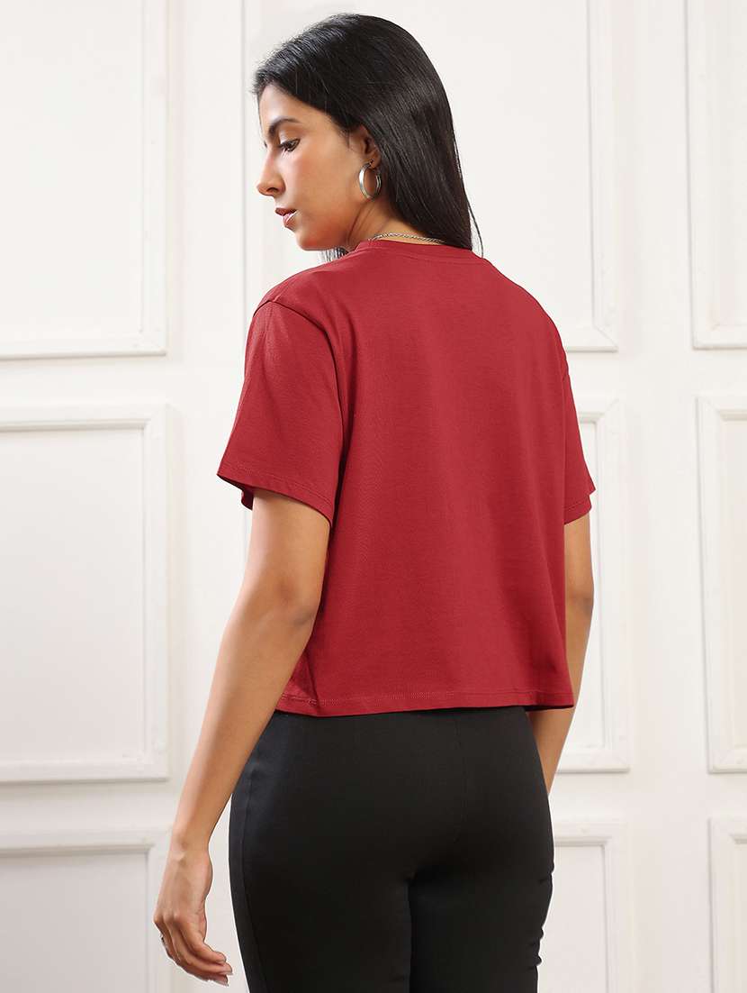 Globus Women Red Round Neck Short Sleeves Graphic Print Boxy Fit Crop T-shirt - 22141475 -  Standard Image - 2