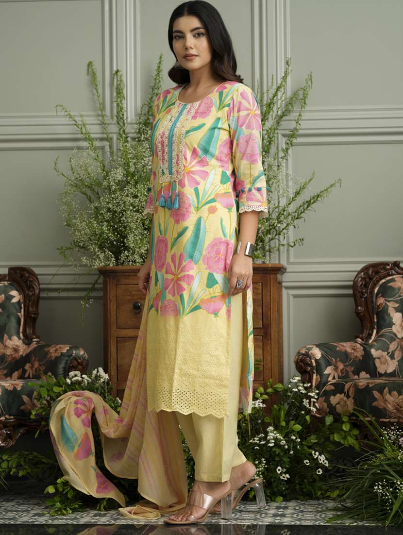 women floral three quarter sleeve kurta pant with dupatta set - 22141655 - Standard Image - 2
