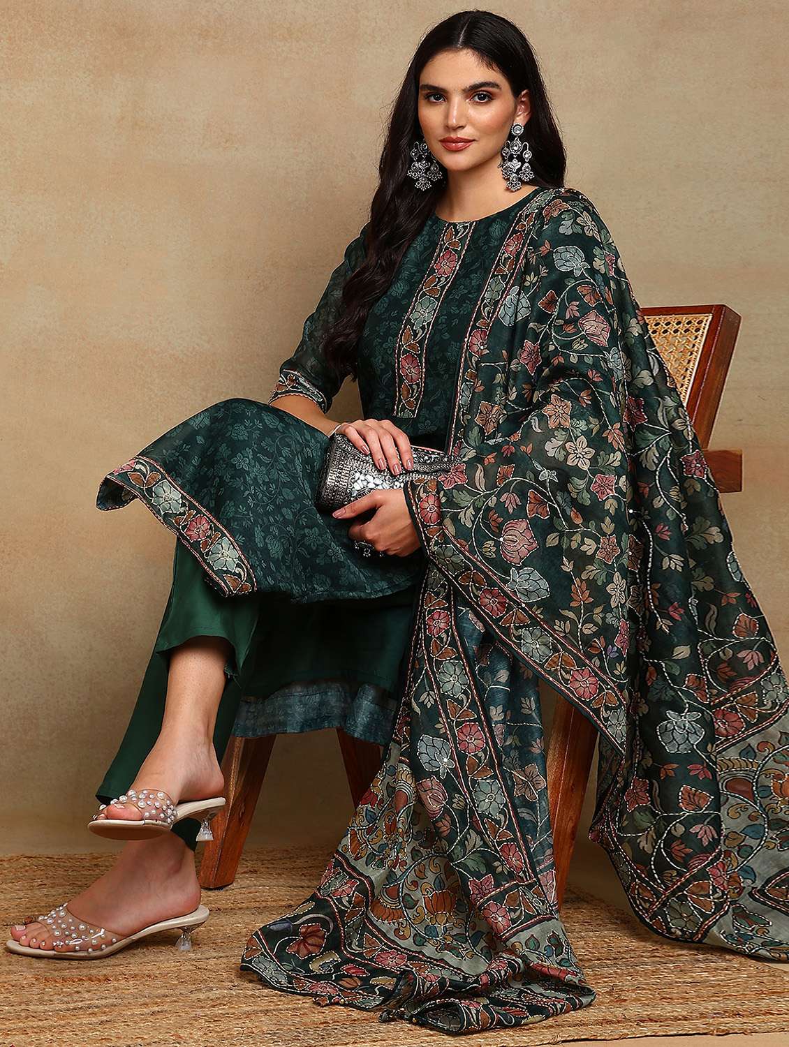 women floral three quarter sleeve kurta pant with dupatta set - 22141669 - Standard Image - 2
