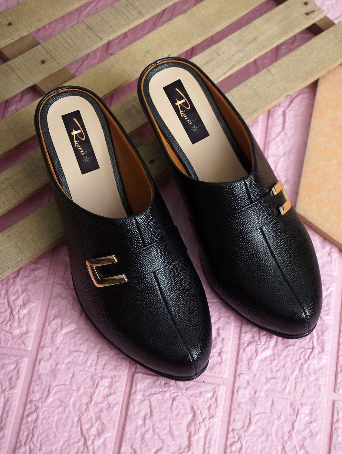 women solid slip on mules
