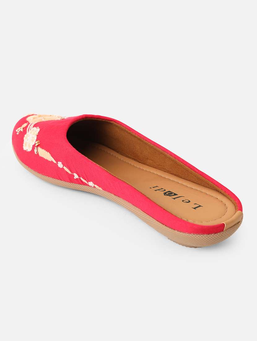 women embroidered slip on jutis - 22142193 -  Standard Image - 2