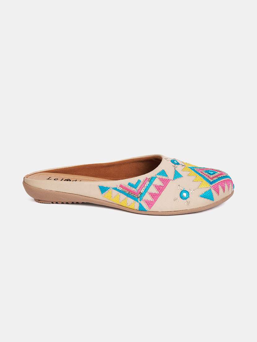 women embroidered slip on jutis - 22142202 -  Standard Image - 2