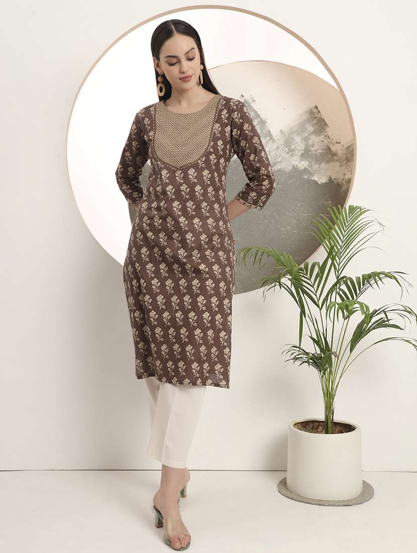 women floral printed three quarter sleeve straight kurta