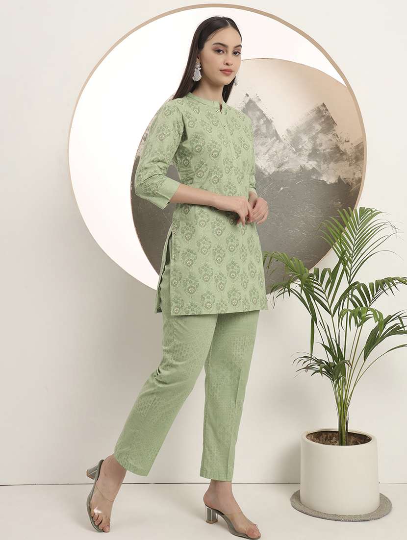 women printed three quarter sleeve ethnic co-ord set - 22142239 -  Standard Image - 2