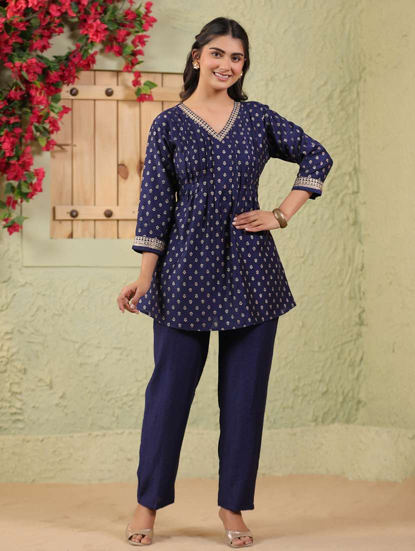 women printed three quarter sleeve ethnic co-ord set - 22142250 -  Standard Image - 2